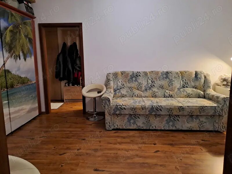 Sector 5 Apartament cochet 2 camere semidecomandat