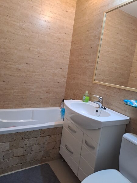 Sector 5 Apartament cochet 2 camere semidecomandat
